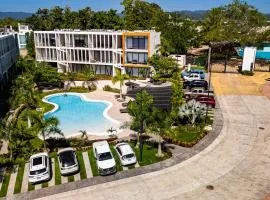 Serene gated retreat with pool & lush gardens – Your perfect couple getaway