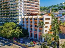 Stunning condo with brilliant views, walk-in shower, desk, balcony, & W/D
