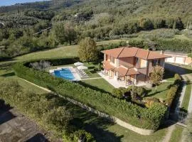 Villa in Tuscany with pool
