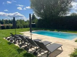 Suite Privée Spa Piscine séjour pro ou détente