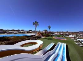 Camping Resort Els Pins, hotelli kohteessa Malgrat de Mar