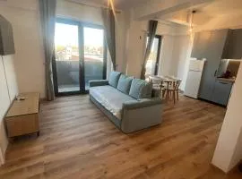Ultracentral Blue Apartment with Free Parking