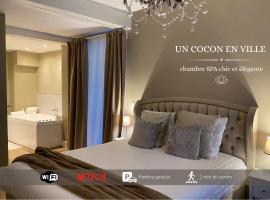 UN COCON EN VILLE - chambre SPA chic et élégante: Pacy-sur-Eure şehrinde bir otel