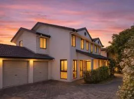 Hawks Nest Hideaway | Spa, BBQ, Bikes & Pool Table