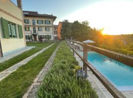 Lange, hotel em Priocca