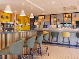 Campanile NATURE - Clermont Ferrand Le Brezet, hotel i Clermont-Ferrand