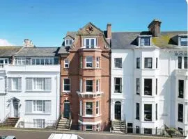 Stylish Garden Apartment Central Exmouth Sleeps 3