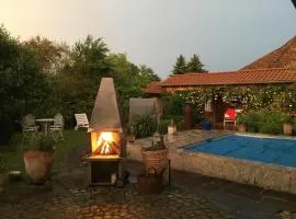 Fachwerk-Villa mit Pool, Sauna, Flügel, Kamin