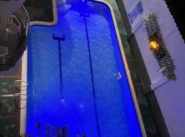 Hotel Los Leones Torre 1, hotel sa Melgar
