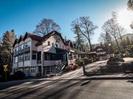 Ośrodek Konferencyjno-Wypoczynkowy "Krucze Skały" w Karpaczu, hotel in Karpacz