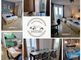 Dom na Ubocy, hotell i Groń