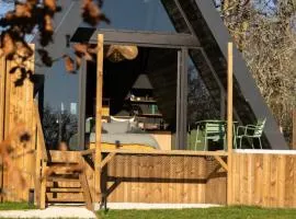 L Atypique Cabane insolite avec spa et sauna privatifs