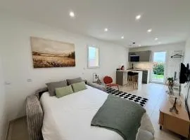 Cosy studio with garden