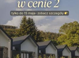 Sowie Chatki - domki z widokiem na Góry Sowie – hotel w mieście Sokolec