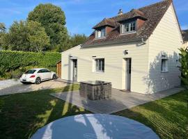 Maison avec jardin proche de la plage, hotel a Dieppe