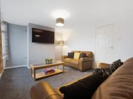 NEW! 3BR in Traynor Square