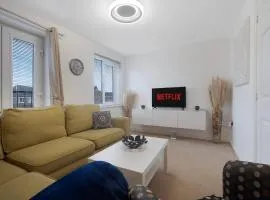 New! Spacious Retreat for 10 Perfect for Families!