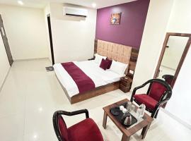 Hotel Exotica Haridwar, hotell i Rāiwāla