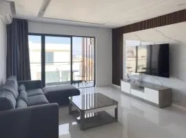 Bright 2-bdr apt, Cidadela, rooftop pool - LCGR