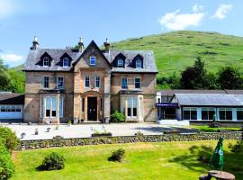 The Caledonian Claymore Hotel, hotel a Arrochar