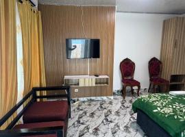 Heritage Lodge, Restaurant & Bar Isokolo Limbe, hotel in Limbe