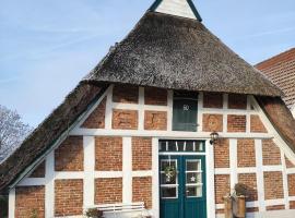 Ferienhaus am Weserstrand Nähe Nordsee, hotel em Elsfleth