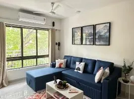 URBAN PAUSE, 2BHK Apt near BKC,airport&NMACC
