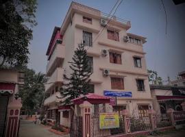 Sri Mayapur Chandrodaya Guest House and Event Holder, ξενοδοχείο σε mayapur