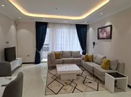 Elegant 2BR Apartment in the Heart of the City