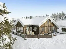 Log Cabin With Hot Tub In Rauland