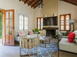 MOT Rentals WineCounty Alzaga - 4 Bd House Pool & Grill