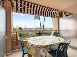 Appart - Piscine et vue sur le port