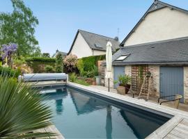 La Petite Maison Dans La Jungle, hotel i Chartres-de-Bretagne