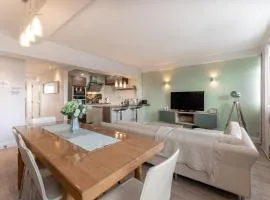 Stunning Clifton flat in amazing central location