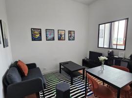 Le QG des Super-Heros ,WIFI , Centre ville, linge、ボープローのホテル