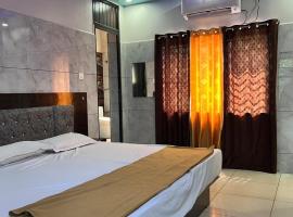 Shanti Nivas Homestay, готель у місті Māvalli