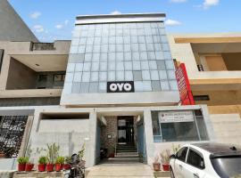 Collection O Hjp, hotel a Narela