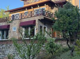 Francolin Lodge-Farmstay @ Darima, hotel en Mukteshwar