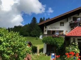 Haus Christl Reit im Winkl, Kostenloser Parkplatz, Spülmaschine, 5 Minuten zum Ortszentrum, ruhige Lage, Wlan