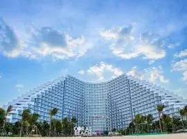 Elite Oceanfront Apartment - The Arena Sea and Sand Tower