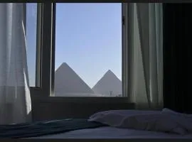 Delta Pyramids Hotel
