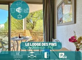 Le Lodge des Pins, terrasse & piscine en pinède