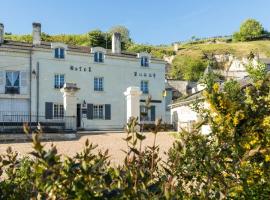 Logis Hôtel Le Bussy, hôtel à Montsoreau