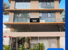Super Townhouse Hadapsar Formerly Savali Inn, hotel u gradu Pune