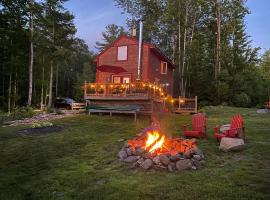 Stoddard में, होटल The Birches Cabin, at home in the woods!
