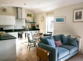 The Green House deluxe 2 bedroom upper floor apartments