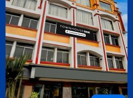 Super Townhouse Oak Dhanbad Near SSLNT College Formerly Kapson, Hotel in Dhanbad