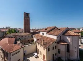 Brandolini Apartment By SuitesV - Appartamento Premium con Vista e Posto Auto Riservato