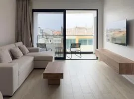 Minimalist 1 bdr aprt, rooftop pool - LCGR