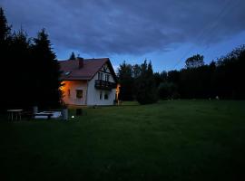 Villa van Dam – hotel w mieście Miłków